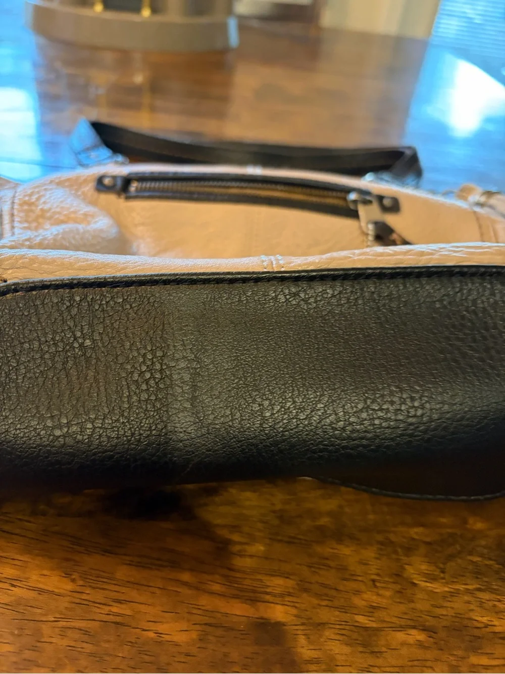 The Sak Beige and Black Leather Shoulder Bag - The Sak